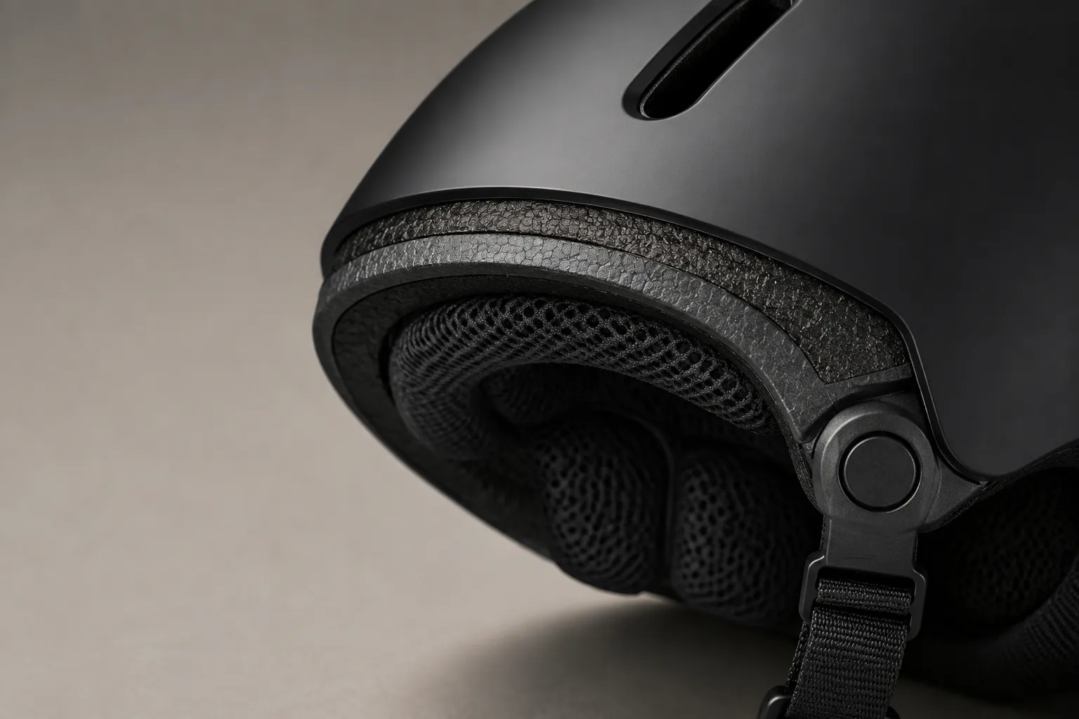 Close-up of the black ZWHEEL e-scooter helmet shell and padding